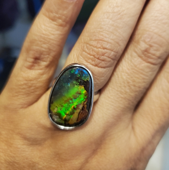 Boulder opal ring - Picture 8 of 11